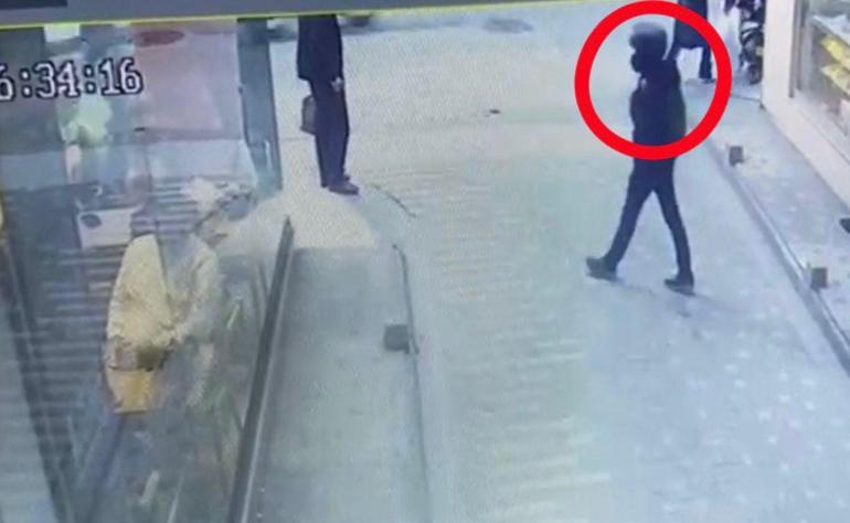 Orduda kasklı şüphelinin kuyumcu soygunu kamerada
