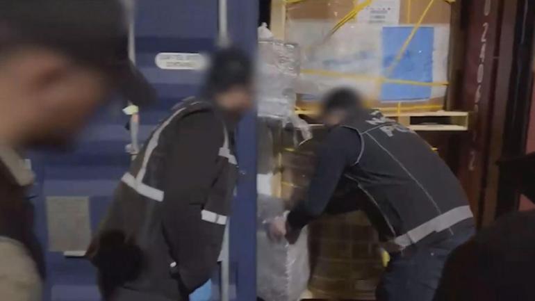 Ambarlı Limanında operasyon: 175 kilo uyuşturucu ele geçirildi