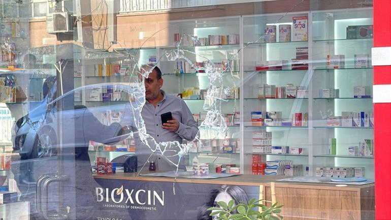 Eczaneye pompalı tüfekli saldırı; çok sayıda saçma isabet etti
