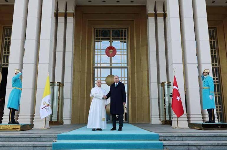 Cumhurbaşkanı Erdoğan, Papa 14üncü Leoyu resmi törenle karşıladı