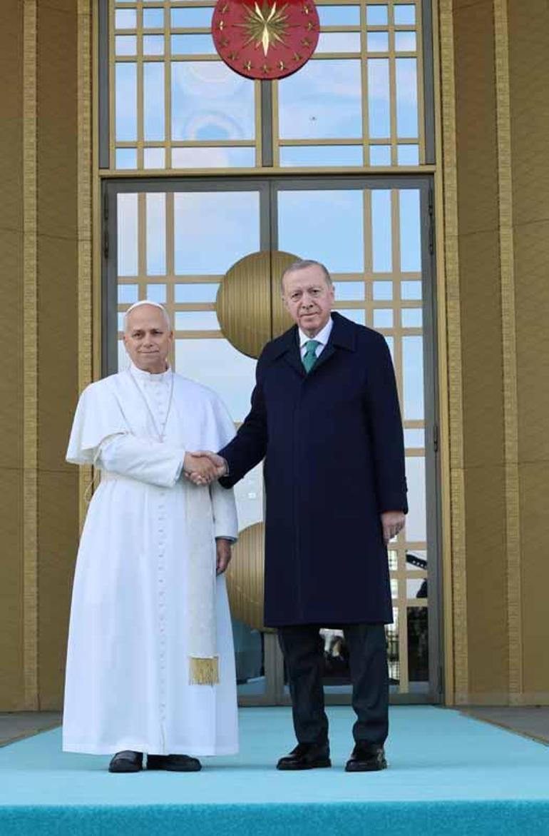 Cumhurbaşkanı Erdoğan, Papa 14üncü Leoyu resmi törenle karşıladı