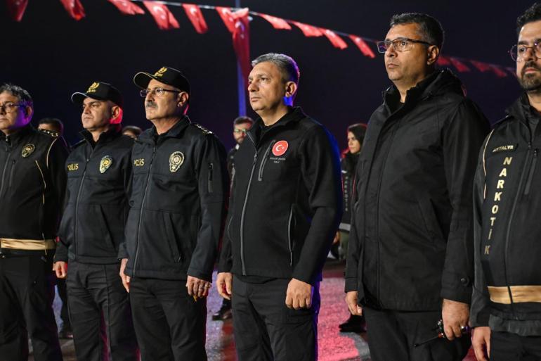 Yerlikaya: 17 ilde düzenlenen uyuşturucu operasyonunda 458 şüpheli gözaltına alındı