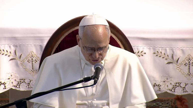 Papa 14. Leo Fransız Fakirhanesi’ni ziyaret etti