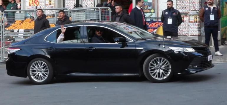 Papa 14. Leo Fransız Fakirhanesi’ni ziyaret etti