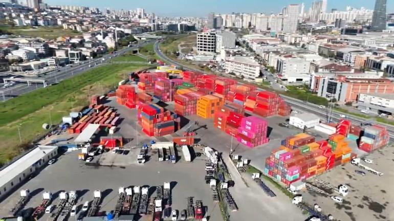 Beylikdüzünde TIR parkındaki konteynerde 34 bin elektronik sigara ele geçirildi