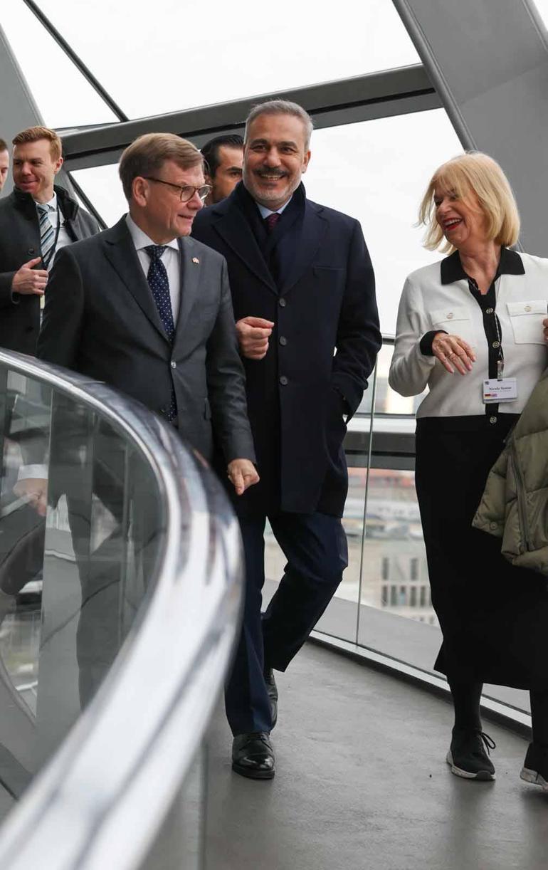 Bakan Fidan, Almanya Federal Meclisi’ni ziyaret etti