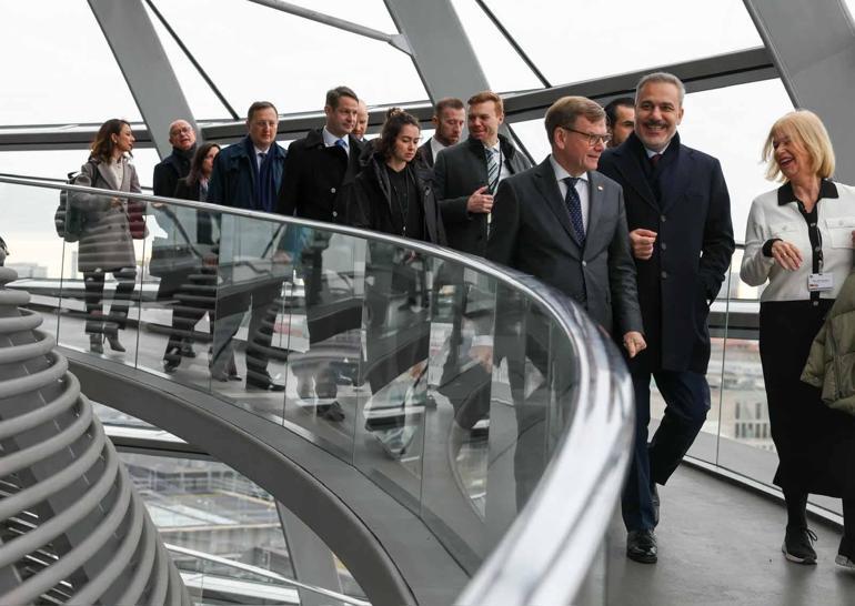 Bakan Fidan, Almanya Federal Meclisi’ni ziyaret etti
