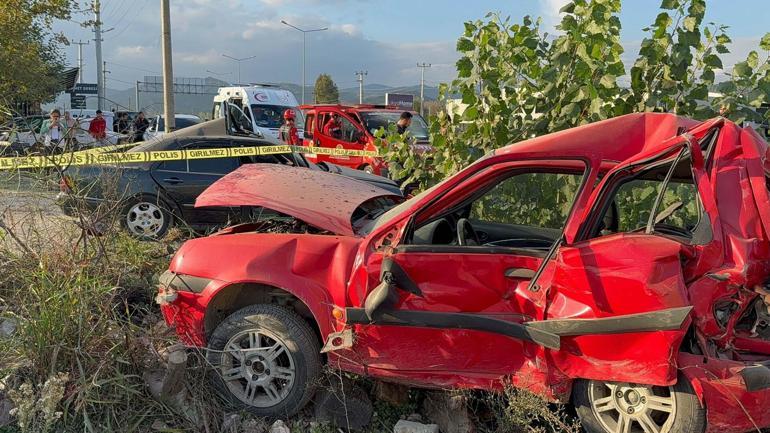 Muğlada park halindeki otomobile çarpan otomobilin sürücüsü öldü; kaza kamerada