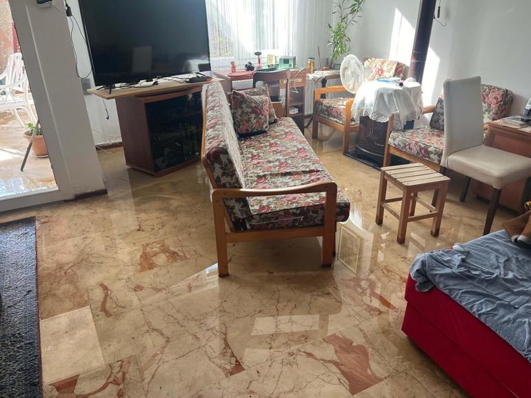 İzmirde sağanak etkili oldu