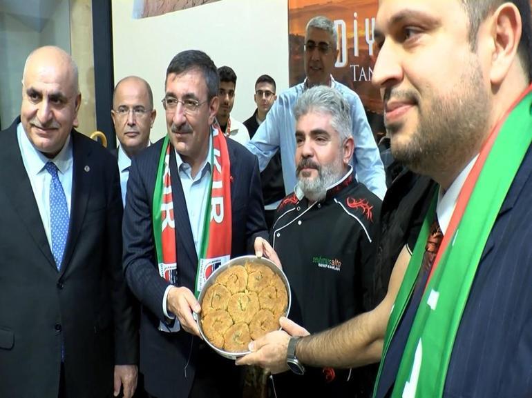 Cumhurbaşkanı Yardımcısı Cevdet Yılmaz, Diyarbakır Tanıtım Günlerine katıldı