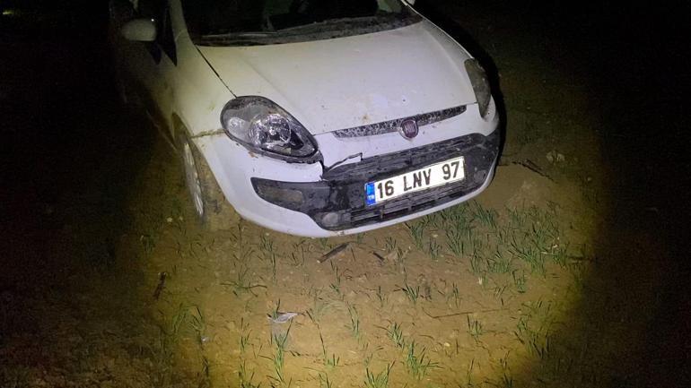 Polisin dur ihtarına uymayan sürücü, aracını bırakıp ormana kaçtı