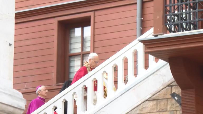 Papa 14. Leo Fener Rum Patrikhanesinde ayine katıldı