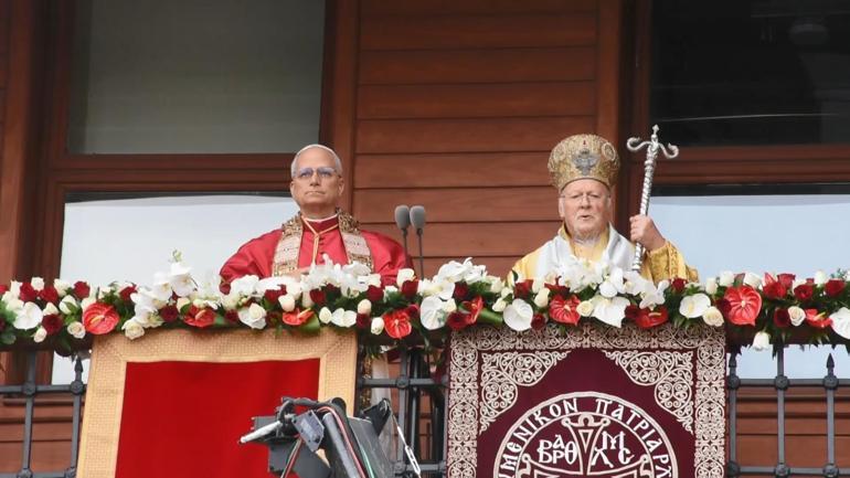 Papa 14. Leo Fener Rum Patrikhanesinde ayine katıldı