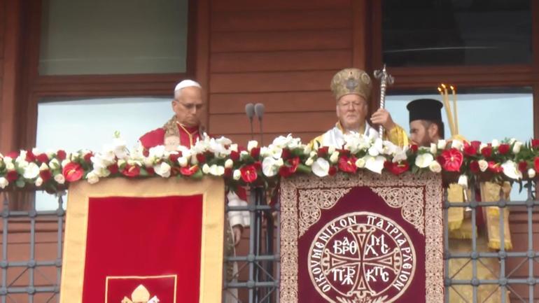 Papa 14. Leo Fener Rum Patrikhanesinde ayine katıldı