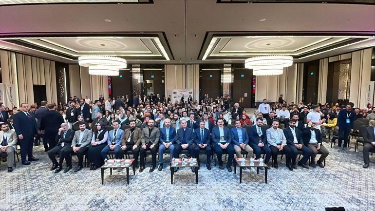 Ömer Çelik ve Bilal Erdoğan, 11. Genç Türkiye Forumu’na katıldı