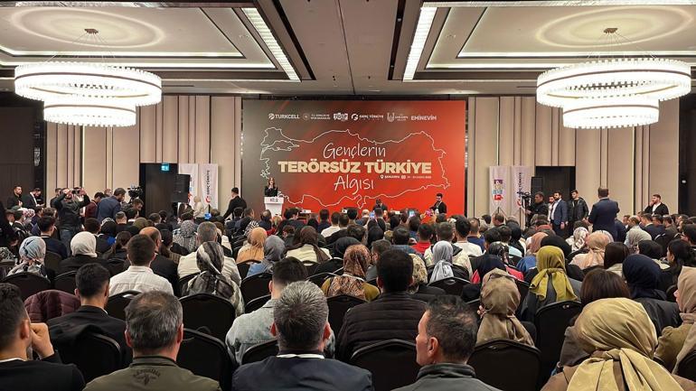 Ömer Çelik ve Bilal Erdoğan, 11. Genç Türkiye Forumu’na katıldı