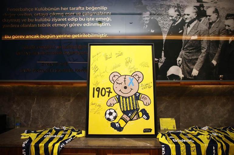 Fenerbahçe’nin efsane futbolcuları derbi öncesi bir araya geldi