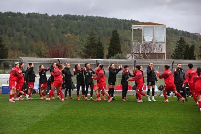 A Milli Kadın Futbol Takımı, Arnavutluku 2-0 mağlup etti