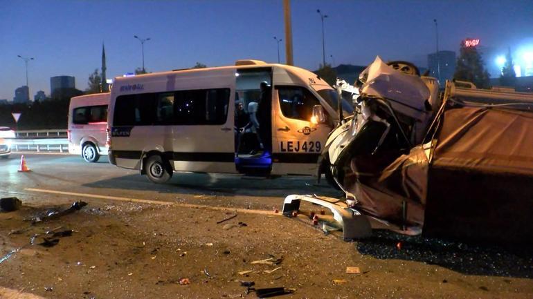Bağcılar TEM Otoyolunda zincirleme kaza; trafik durma noktasına geldi