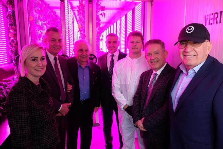 Üniversite kampüsünde 7 bin metrekareye eş değer dikey tarım laboratuvarı kuruldu