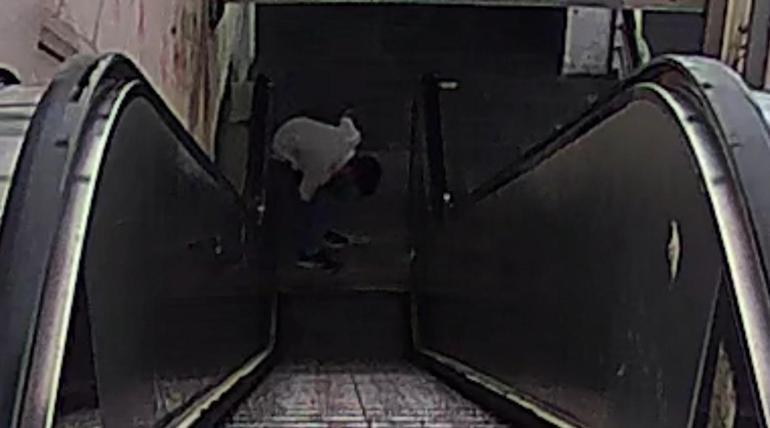 Ankarada yürüyen merdivenleri durduranlar hakkında soruşturma