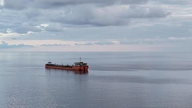Karadeniz’de saldırıya uğrayan ‘MIDVOLGA-2’ isimli gemi için, uzman ekipler bekleniyor