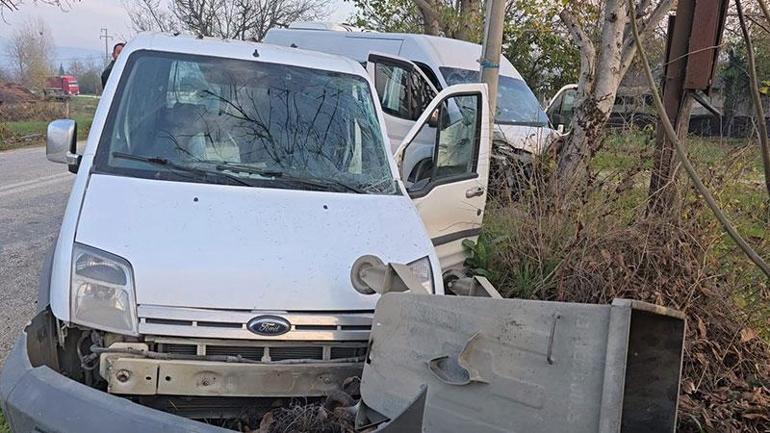 Bursada işçi servisi ile hafif ticari araç çarpıştı: 11 yaralı