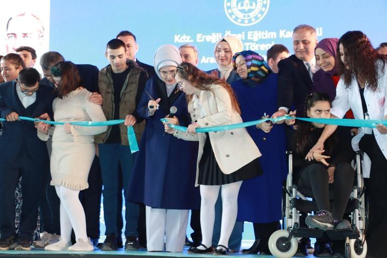 Emine Erdoğan Zonguldakta özel eğitim merkezi kampüsü açılışına katıldı