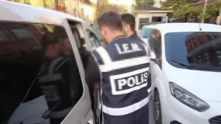 Esenlerde çocuğun cep telefonu çaldığı anlar kamerada