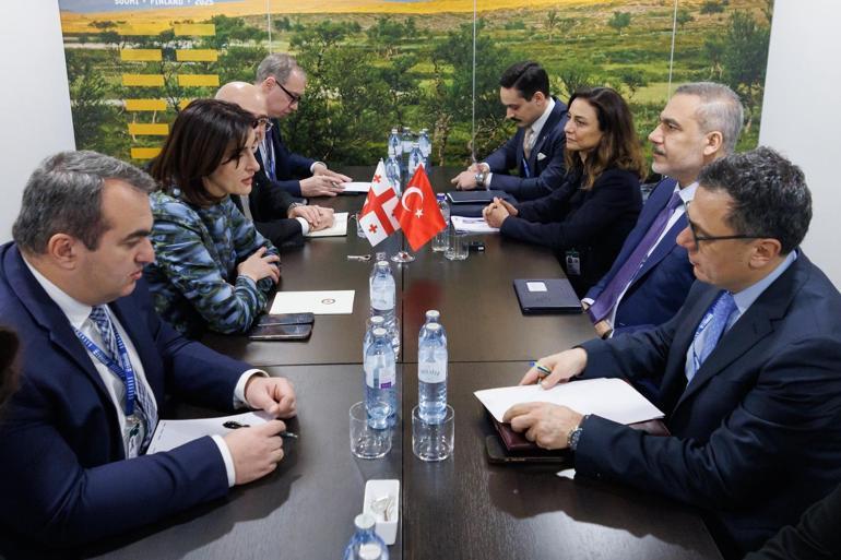 Bakan Fidan, Gürcistan Dışişleri Bakanı Botchorishvili ile bir araya geldi