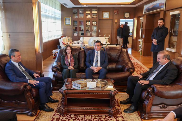 Özgür Özelden, Uyuşmazlık Mahkemesi Başkanı Güleçe ziyaret