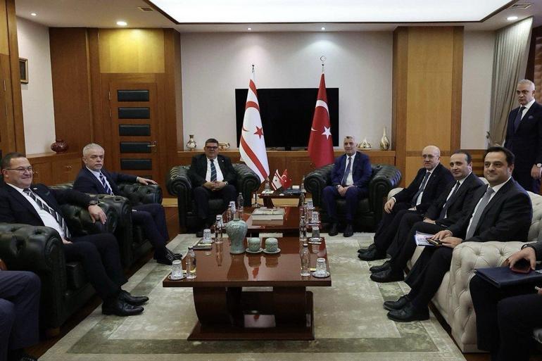 Bakan Bolat, KKTC Maliye Bakanı Berova ile bir araya geldi