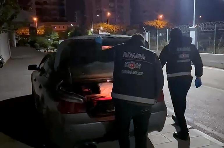 Bagajdan suç örgütlerine satılacak 53 ruhsatsız tabanca çıktı