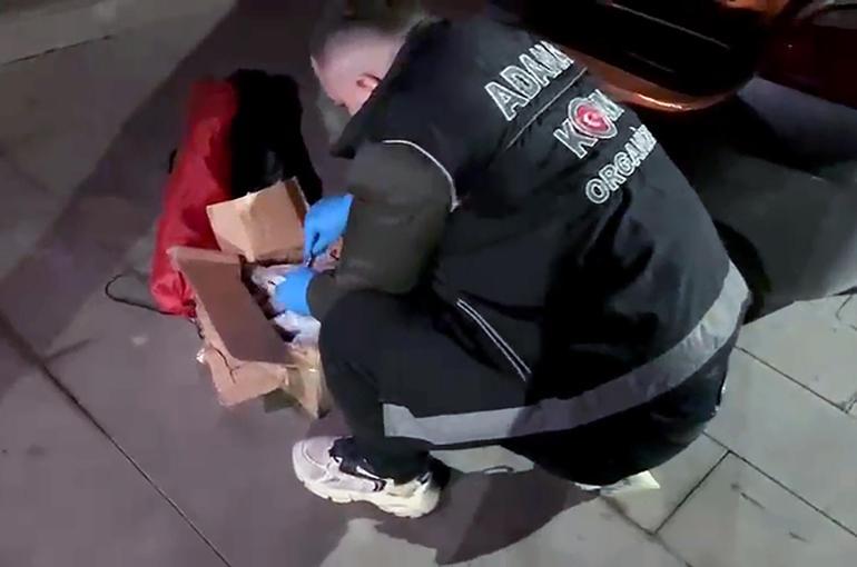 Bagajdan suç örgütlerine satılacak 53 ruhsatsız tabanca çıktı