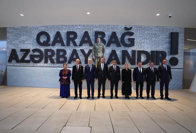 Bakan Işıkhan, Azerbaycanda