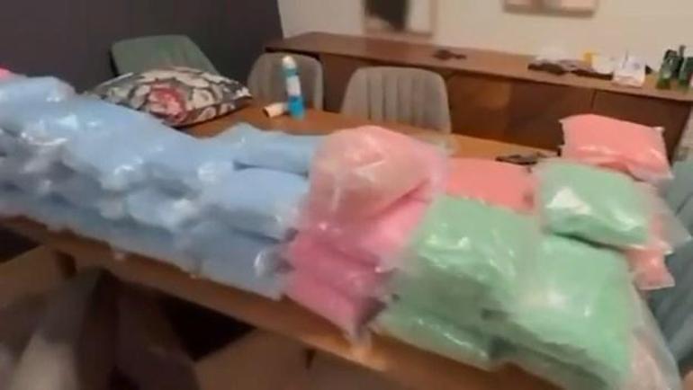 Avcılarda eve uyuşturucu operasyonu; 601 bin uyuşturucu hap ele geçirildi