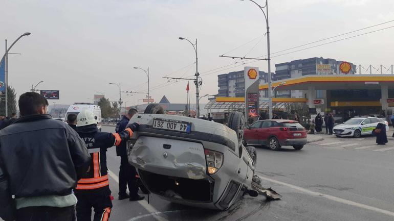 Malatyada otomobiller çarpıştı: 3 yaralı