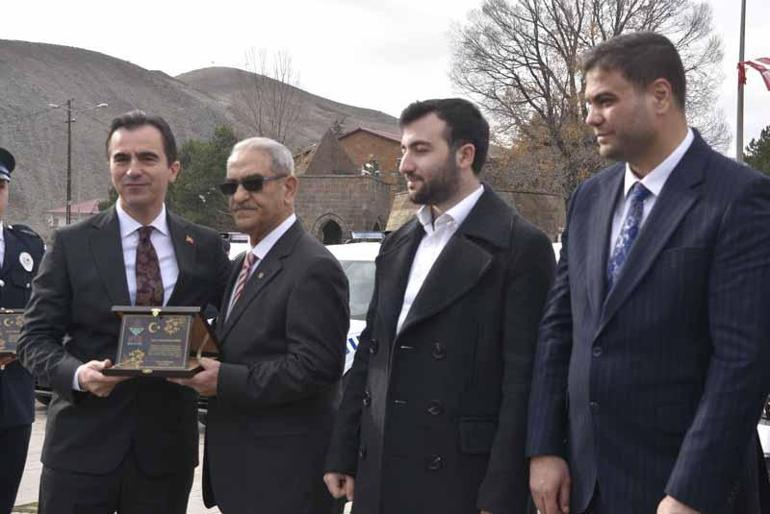 Bitlis’te Emniyet ve Jandarmaya 86 yeni araç teslim edildi