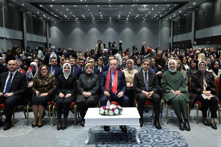 Cumhurbaşkanı Erdoğan: Kadın elinin değdiği yerde huzur ve düzen olur