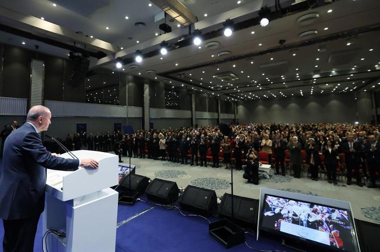 Cumhurbaşkanı Erdoğan: Kadın elinin değdiği yerde huzur ve düzen olur