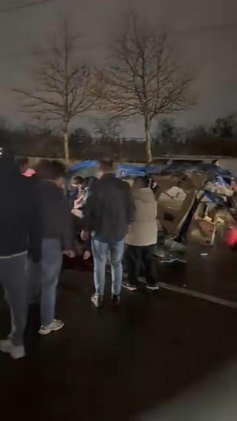 Başakşehirde zincirleme trafik kazası: 2 ölü, 5 yaralı