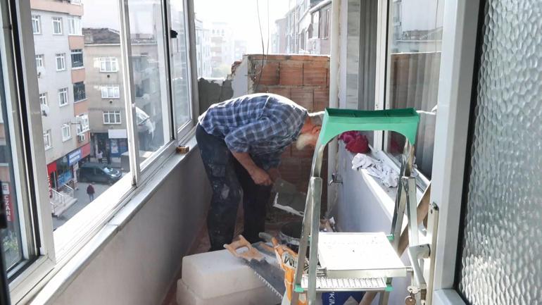 Sultangazide yıkımı yapılan binanın bitişiğindeki 5 katlı apartmanın tüm dairelerinde hasar oluştu; balkon duvarı yıkıldı