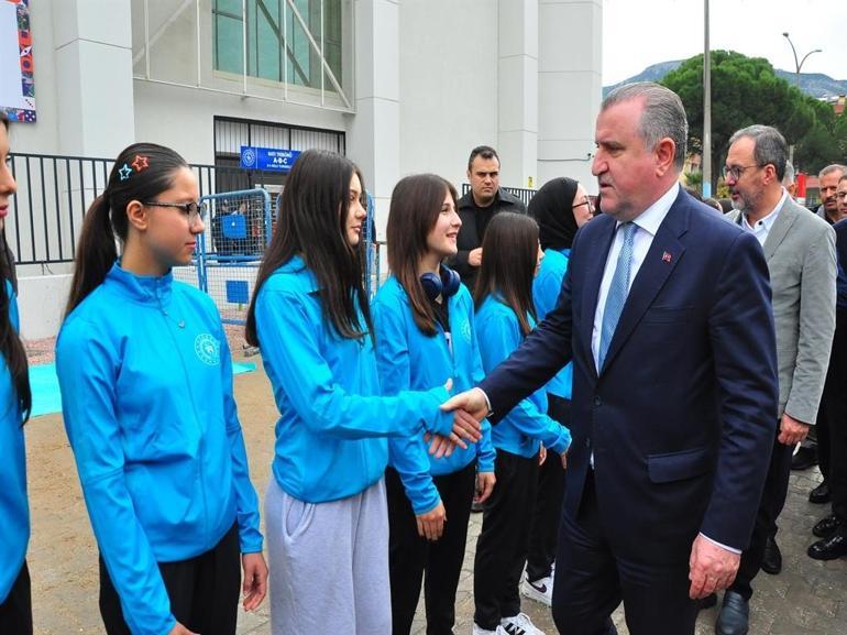 Bakan Bak: Türkiye son yıllarda spor alanında büyük bir atılım gerçekleştirdi