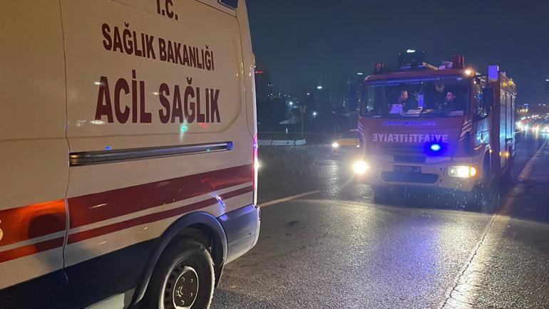 Bağcılar TEM Otoyolu’nda otomobilde uyuyan sürücüyü itfaiye uyandırdı