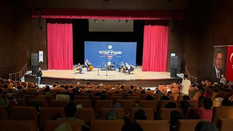 Arnavutköy Kitap Fuarı kapılarını açtı