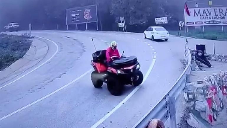 Kayganlaşan yolda virajda kazalar kamerada