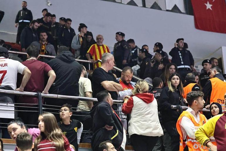 Göztepe – Beşiktaş voleybol maçı olaylı başladı
