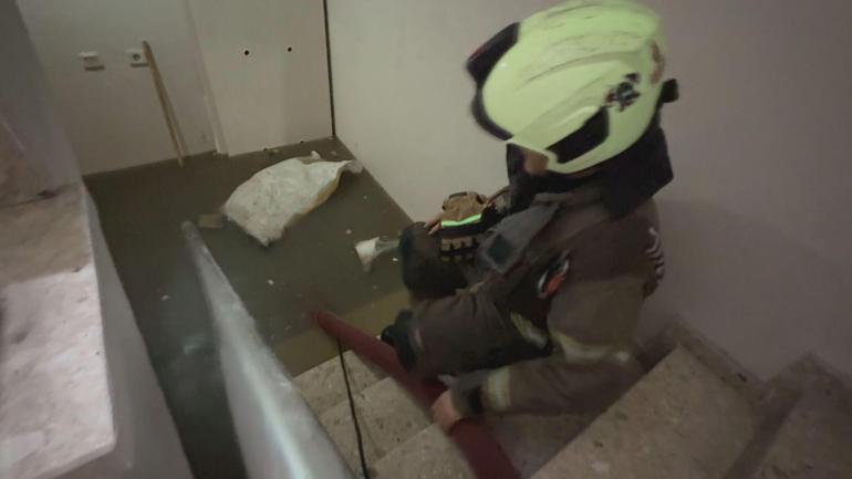 İstanbulda cadde ve sokaklar göle döndü