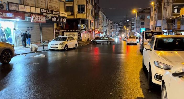 Esenyurtta kazayı engellemek için sürücüsünün manevra yaptığı hafif ticari araç yayaya çarptı