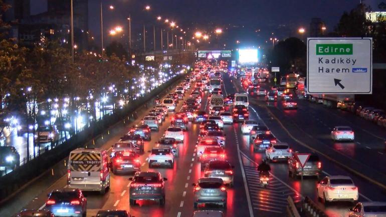 İstanbul’da trafik yoğunluğu yüzde 90a ulaştı